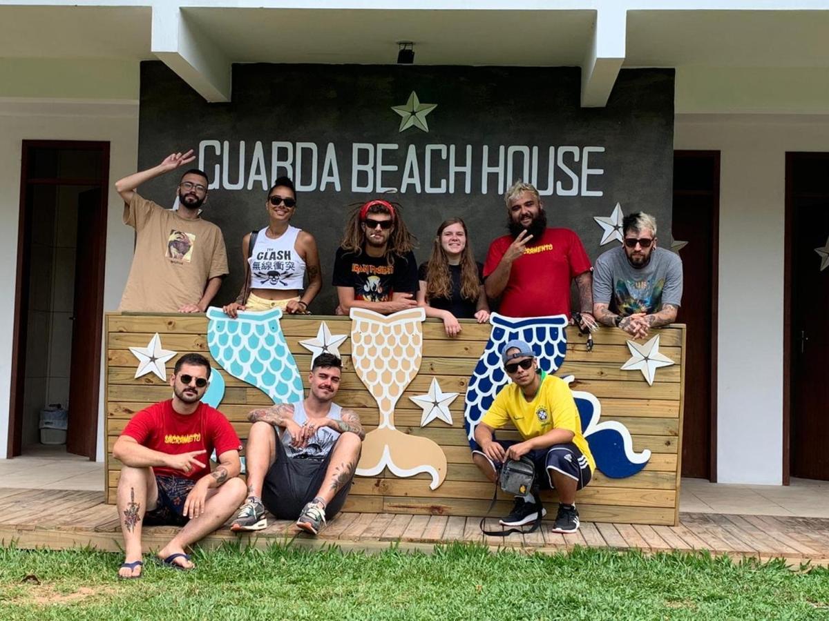 Pousada Guarda Beach House Гуарда-ду-Эмбау Экстерьер фото