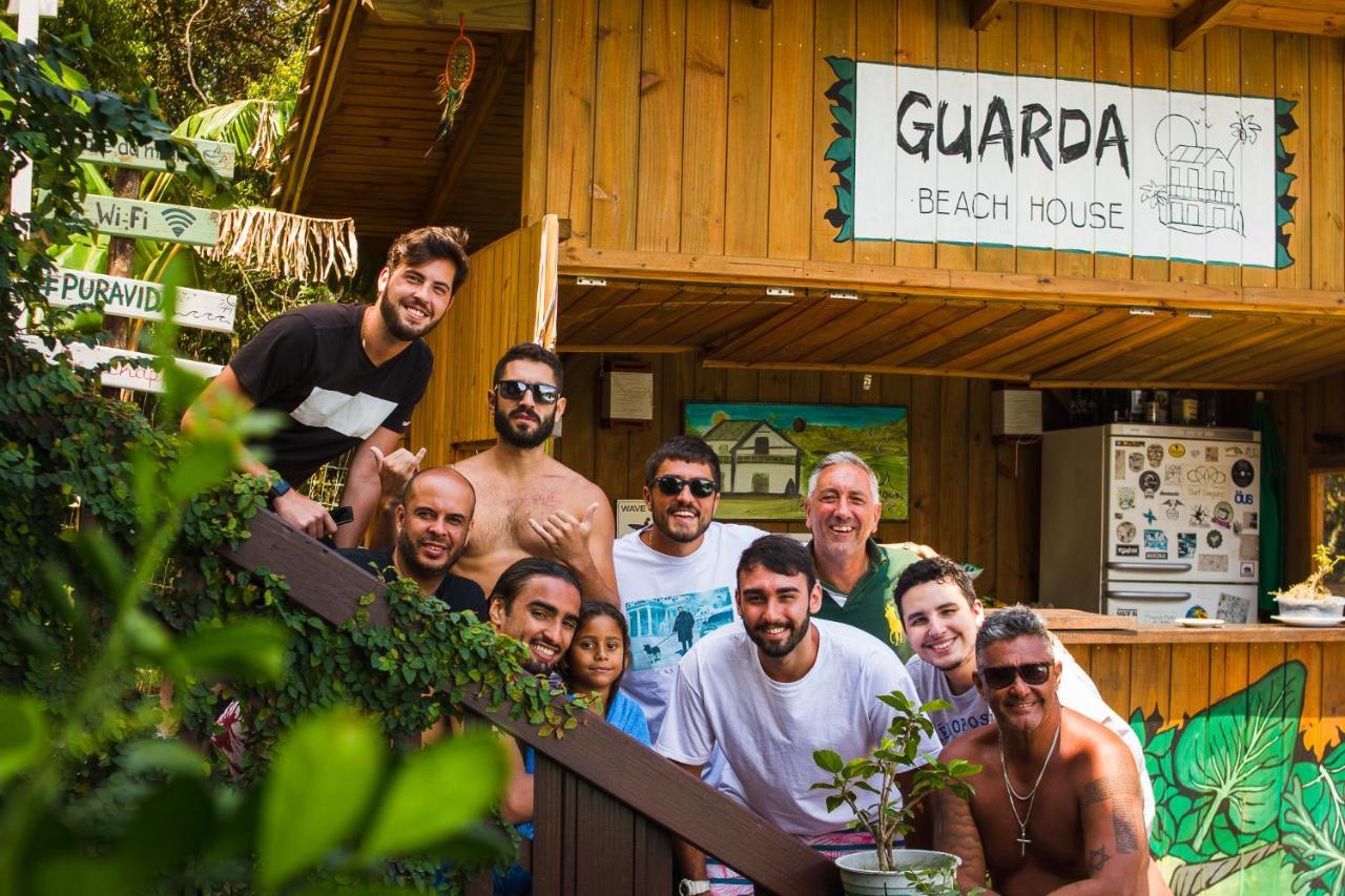 Pousada Guarda Beach House Гуарда-ду-Эмбау Экстерьер фото