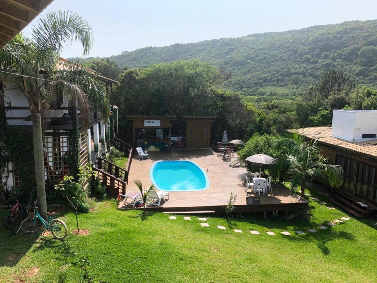 Pousada Guarda Beach House Гуарда-ду-Эмбау Экстерьер фото