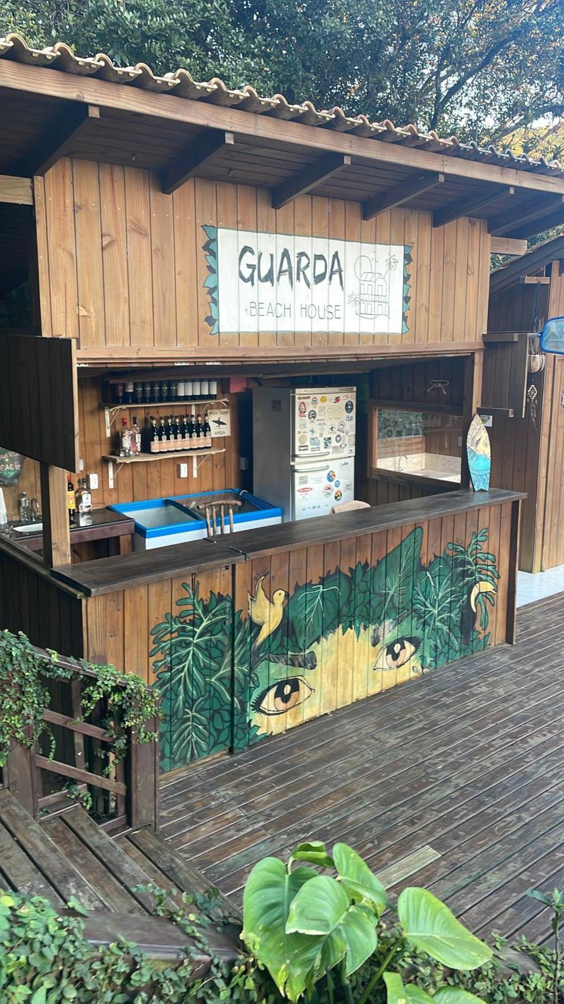 Pousada Guarda Beach House Гуарда-ду-Эмбау Экстерьер фото