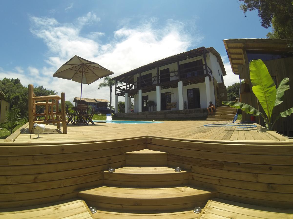 Pousada Guarda Beach House Гуарда-ду-Эмбау Экстерьер фото