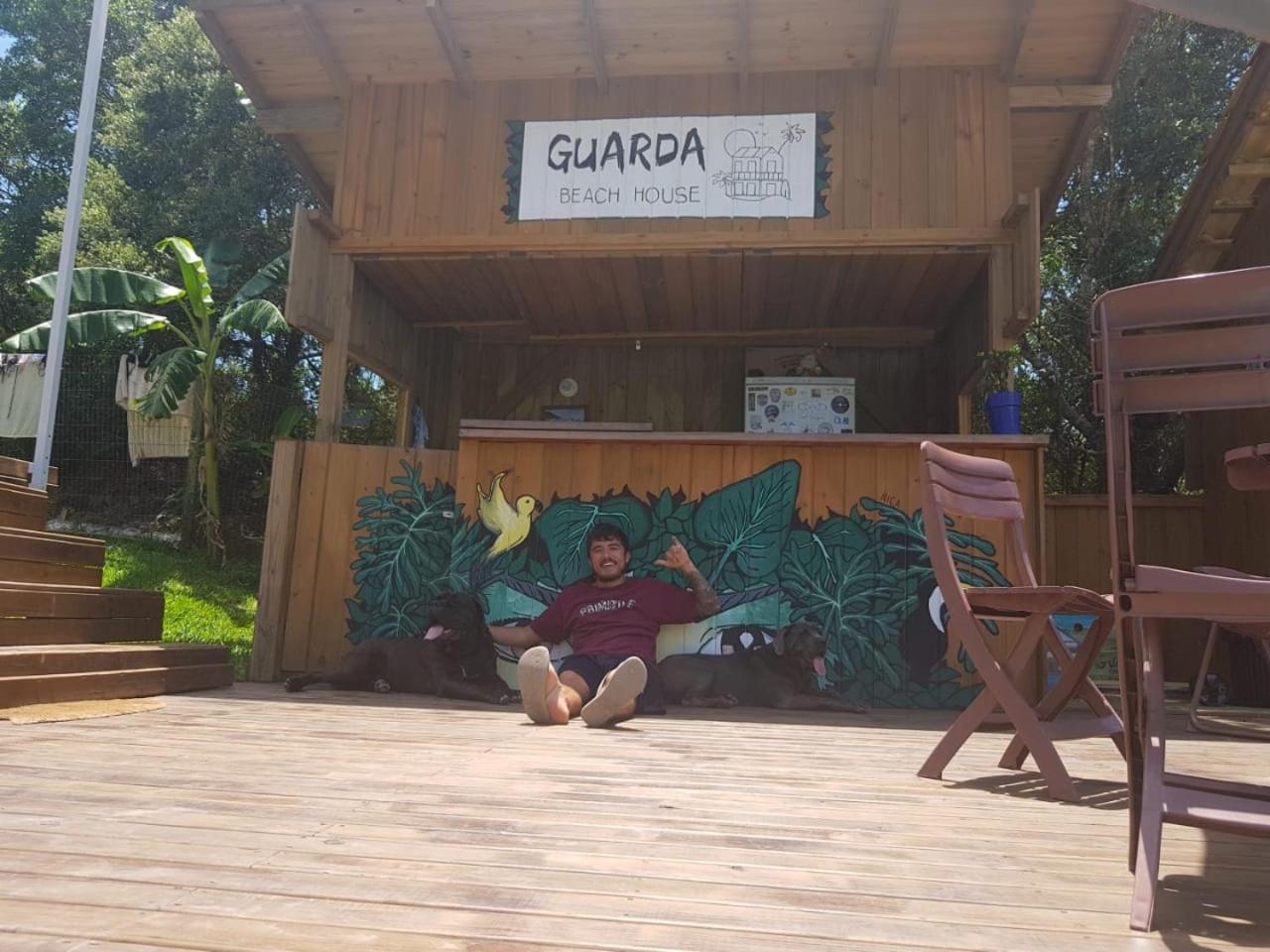Pousada Guarda Beach House Гуарда-ду-Эмбау Экстерьер фото