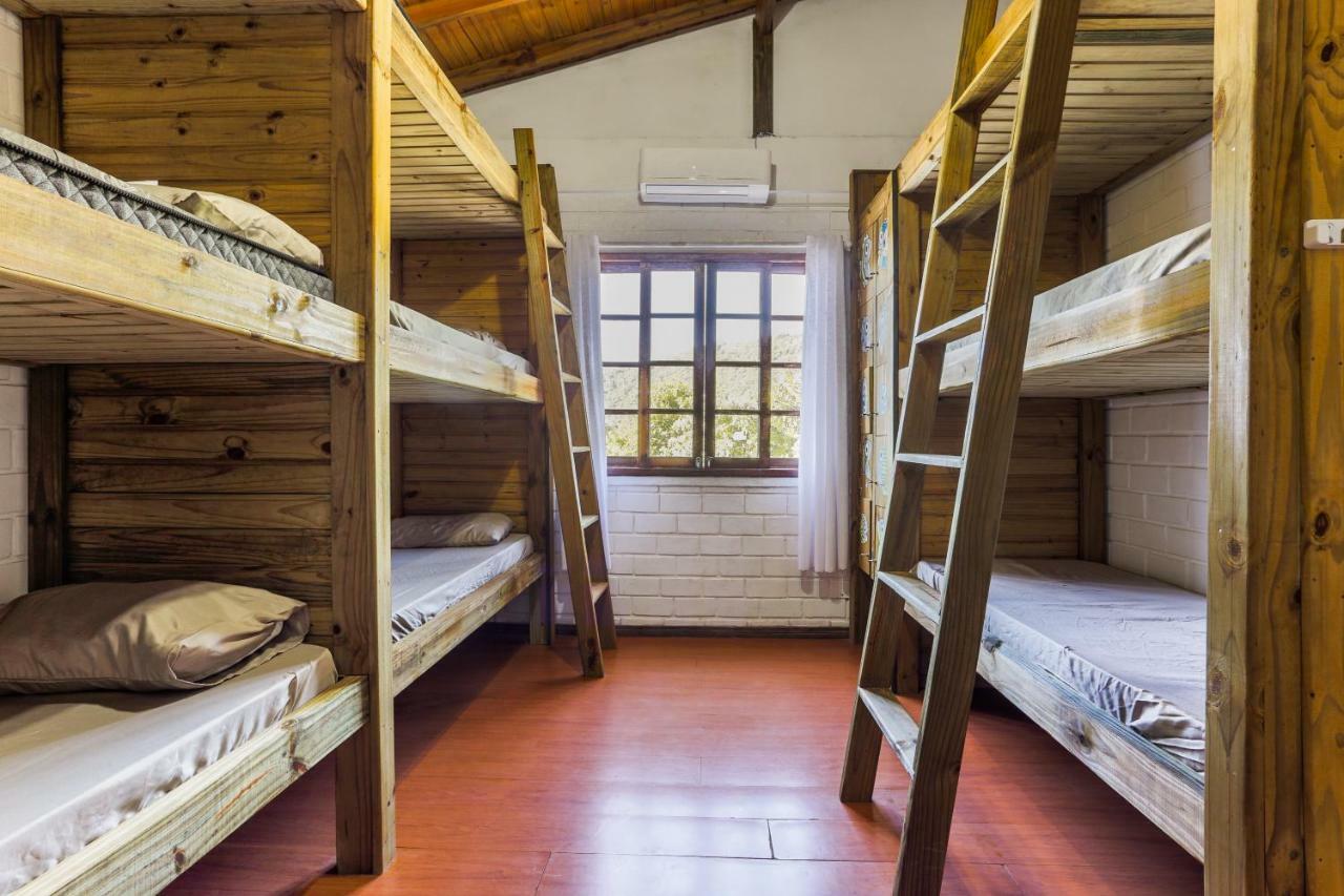 Pousada Guarda Beach House Гуарда-ду-Эмбау Экстерьер фото